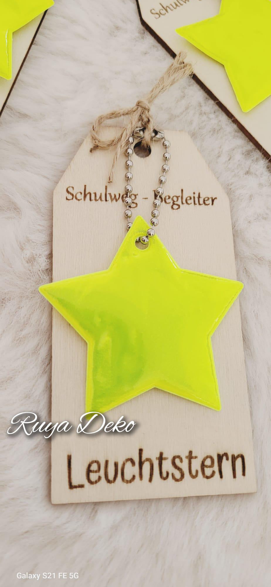 Gift idea for school enrollment: reflector star, school route companion, schoolchild 2025, school cone, school enrollment souvenir, school bag pendant