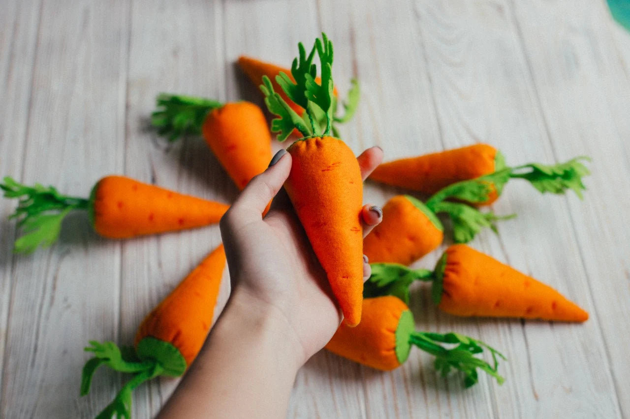 Carrot play food (felt food, vegetables, pretend play kids kitchen, plush toy, cooking toys, doll fake food, farmers market for baby)