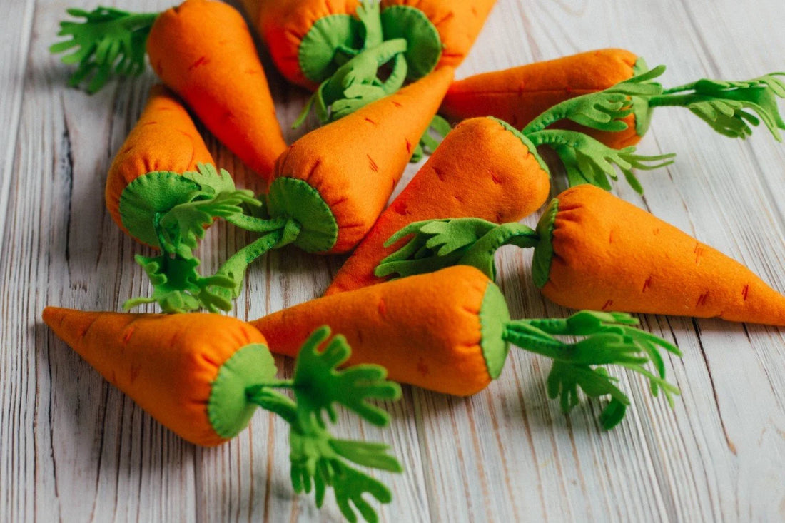 Carrot play food (felt food, vegetables, pretend play kids kitchen, plush toy, cooking toys, doll fake food, farmers market for baby)
