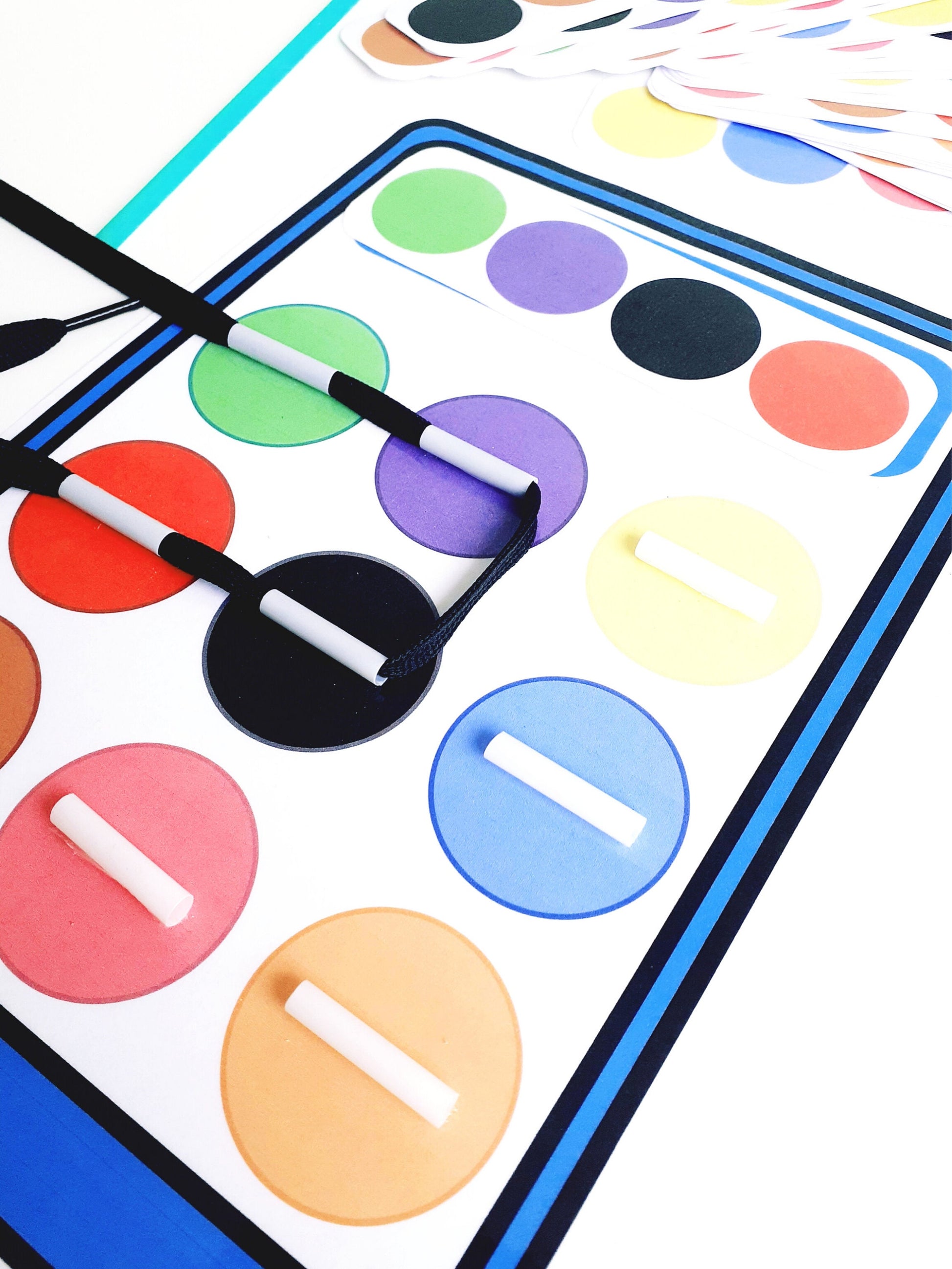 Color Treading Pattern , Fine Motor Skills, Color Matching Game.